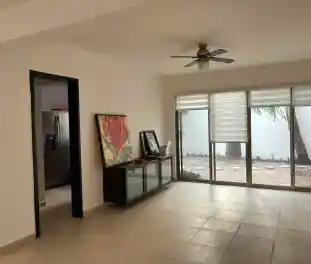 Propiedad NICHUPTELE Imagen 04entrada_cocina_casa_avenida_nichupte_cancun_nichuptele.jpeg