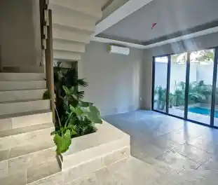 Propiedad VELESU19 Imagen 02escalera_casa_via_cumbres_cancun_velesu19.jpg