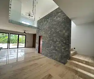 Propiedad MOCADUL-C Imagen 01entrada_casa_lagos del sol_cancun_mocadul.jpeg