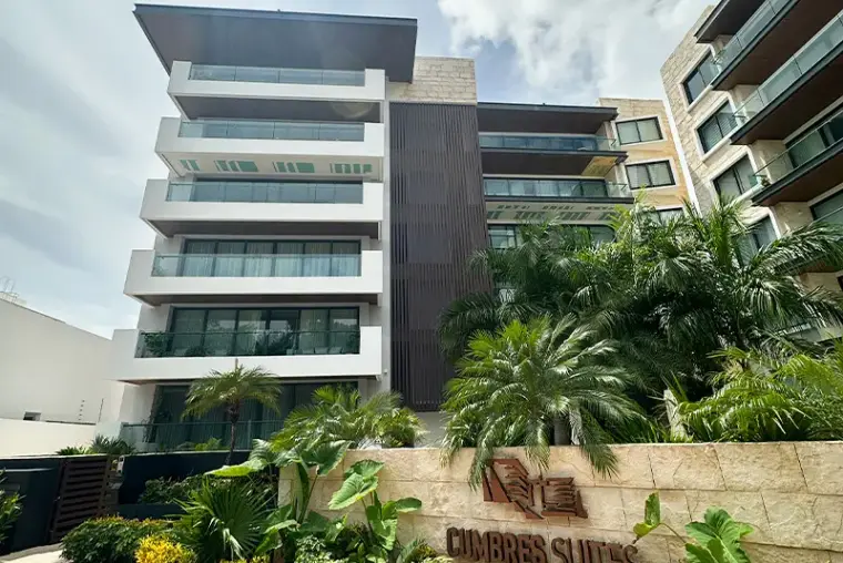 Desarrollo CUMBRES SUITES en Residencial Cumbres