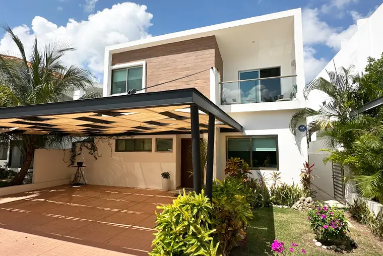 Casa TORSU10-H en Lagos Del Sol