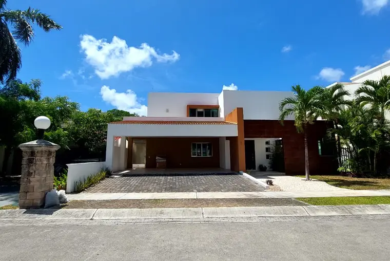 Casa VENELI 5-CH en Residencial Villa Magna