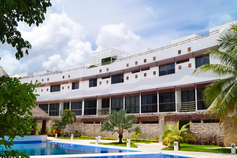 Desarrollo TOWNHOUSES en Otro